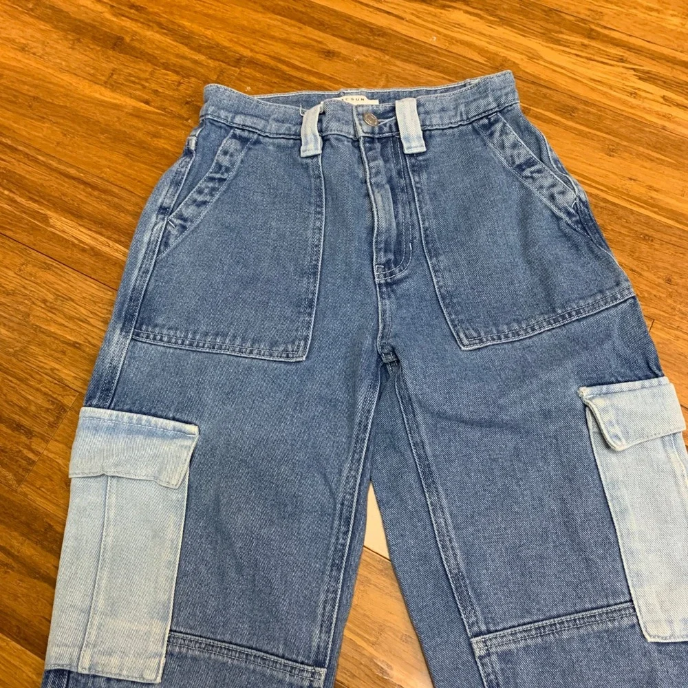 Pacsun Denim Cargo Pants Women Size 23 Two Tone Pockets High Waist Jeans Utility